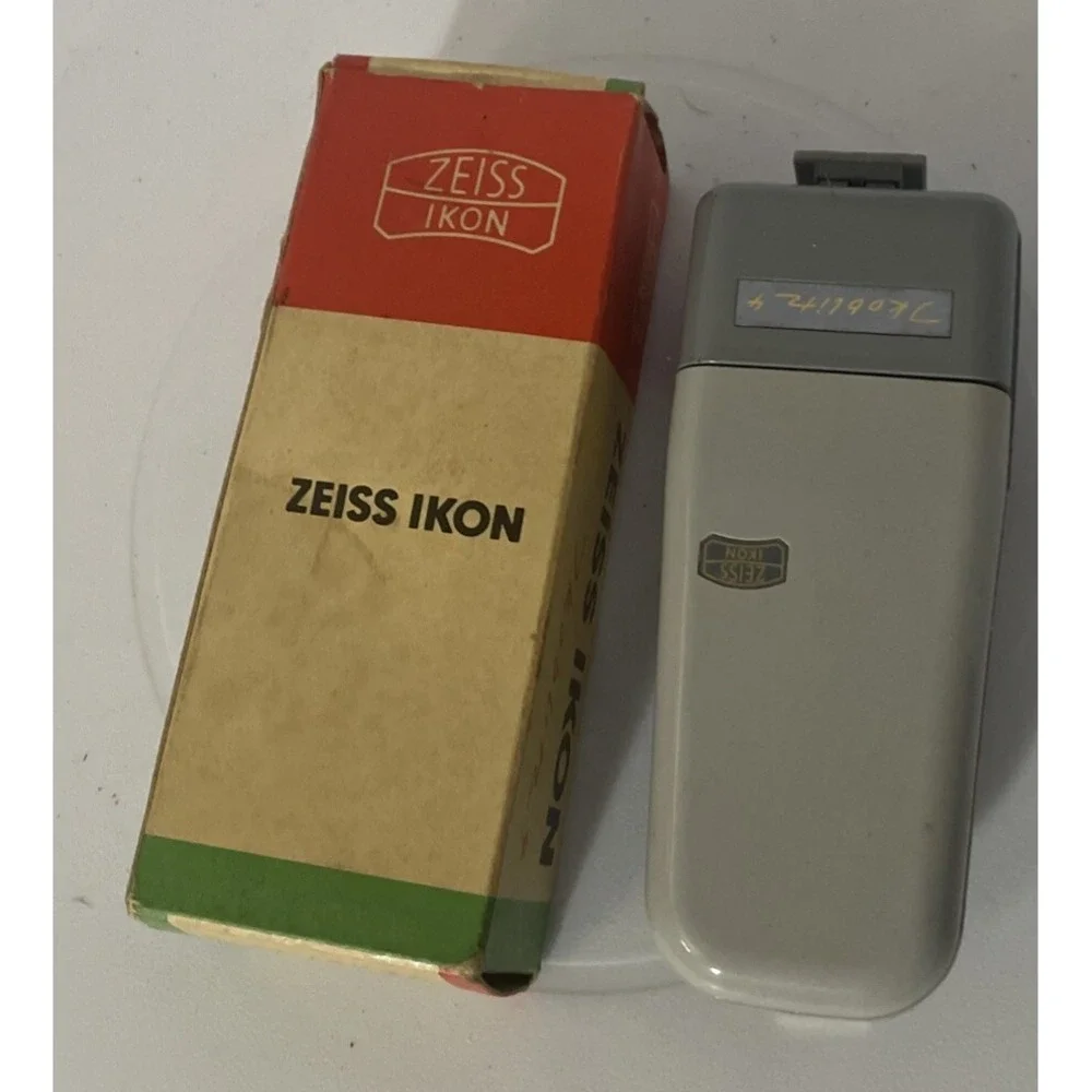 Vintage ZEISS IKON Ikoblitz‎ 4 in Original Box Germany Pre-Owned no Flash bulb